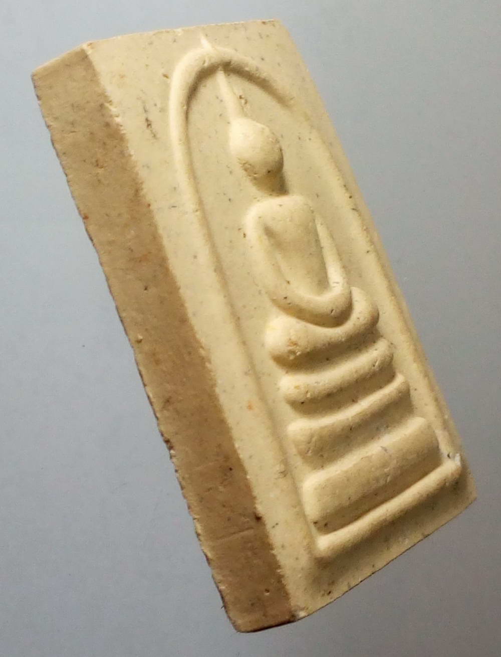 รหัสสินค้า พระไม่ทราบที่ 160 พระสมเด็จเนื้อผง หลังตราระฆัง พิมพ์เกศทะลุซุ้ม ไม่ทราบที่ น่าจะออกวัดระฆังโฆสิตาราม