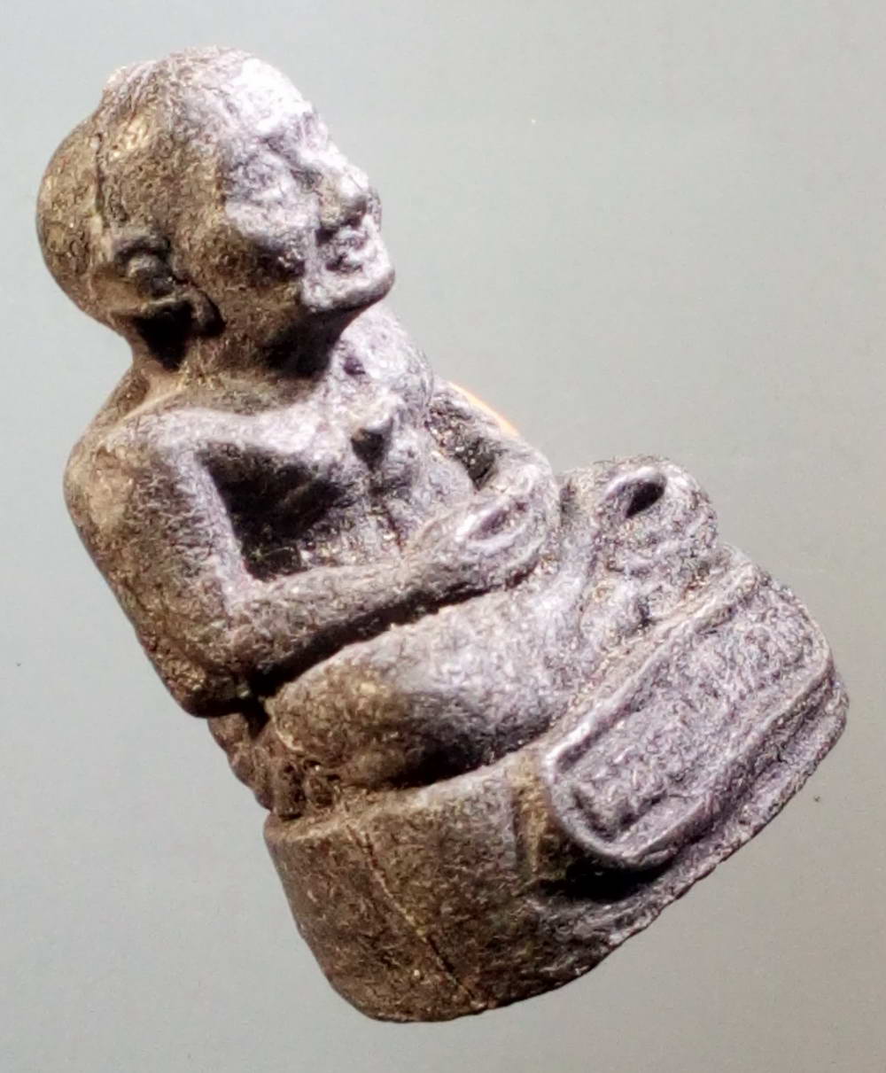 รหัสสินค้า หลวงปู่ทวด วัดต่างๆ 211 หลวงปู่ทวด เนื้อผงใบลาน ลอยองค์ ไม่ทราบวัด ไม่ทราบปีที่สร้าง พระรายการนี้ให้เช่าบูชาแล้ว