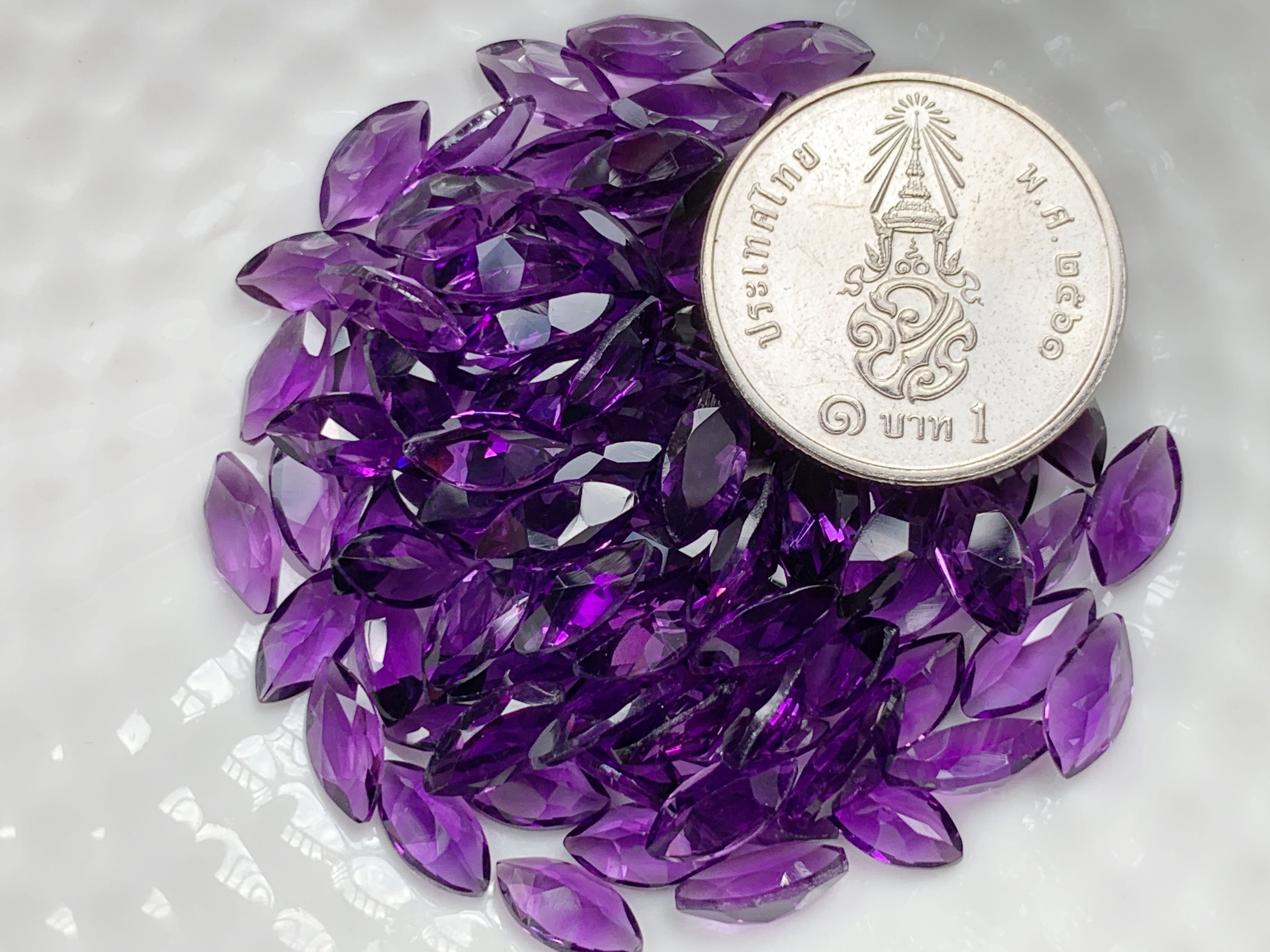 อเมทิสเข้มมาคี 8X4 มม. 5 กะรัต