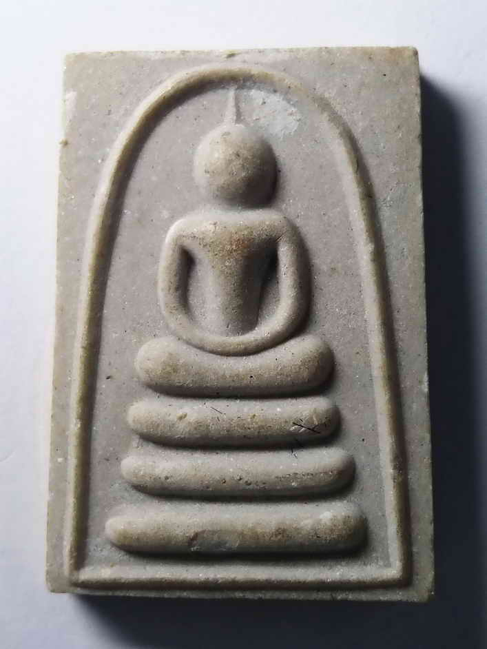 รหัสสินค้า พระสมเด็จ วัดต่างๆ 108 พระสมเด็จเนื้อผง หลังภาพถ่ายหลวงพ่อเหลือ วัดเสาธงทอง จังหวัดสิงห์บุรี