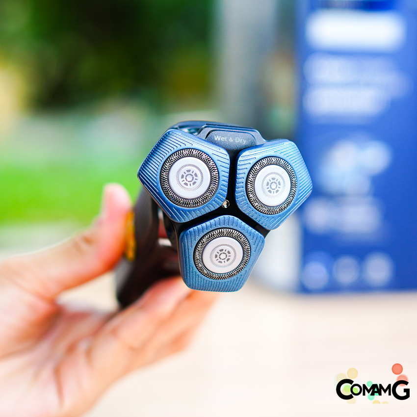 เครื่องโกนหนวด PHILIPS รุ่น S7783 ครื่องโกนหนวดไฟฟ้าเปียกและแห้ง สินค้าใหม่ รับประกัน2ปี ควบคุมผ่านAPPได้