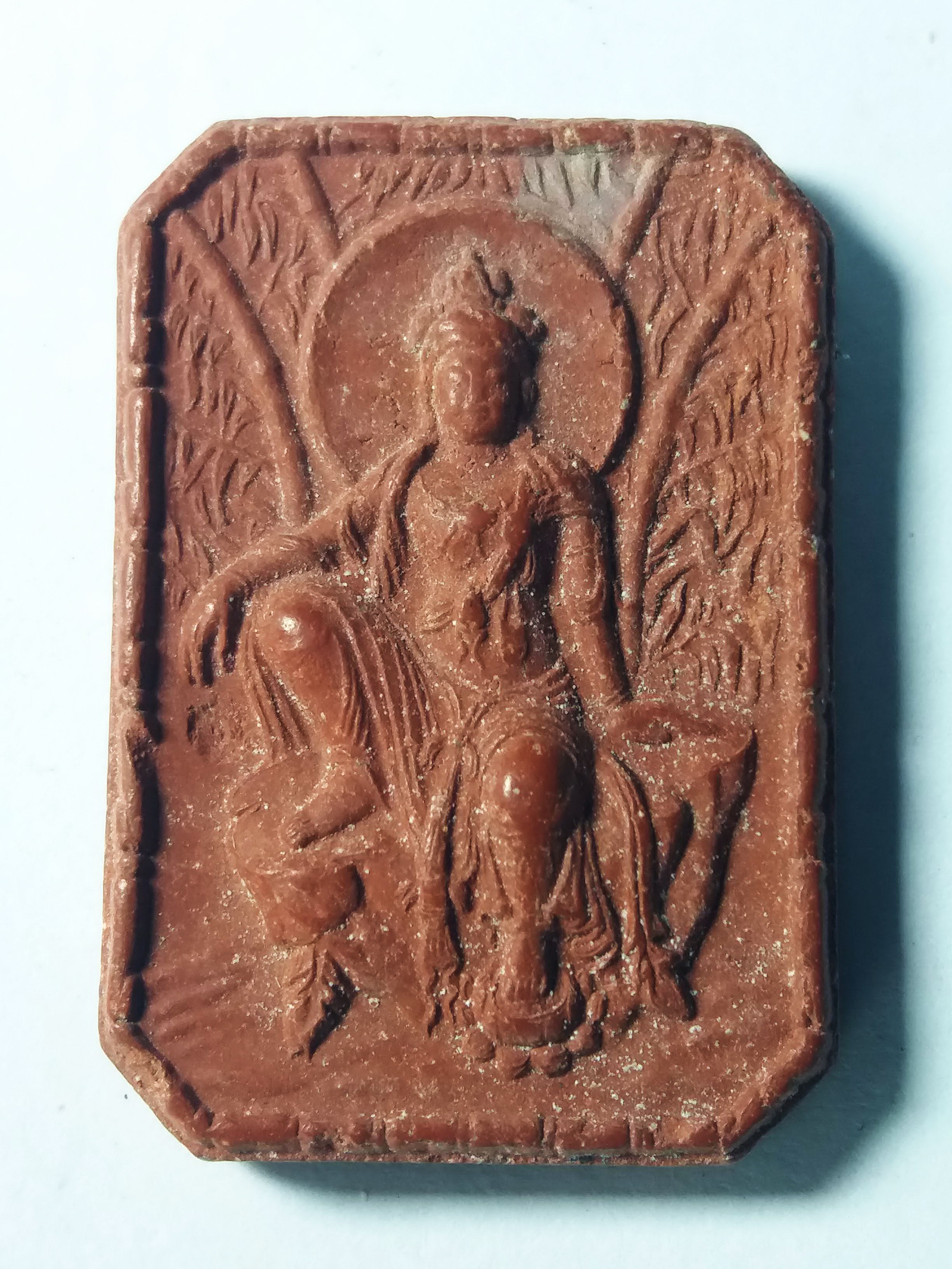 รหัสสินค้า พระเนื้อดิน เนื้อผง เนื้อว่าน 043 เจ้าแม่กวนอิม หลัง ไฉ่ซิ่งเอี้ย เทพเจ้าโชคลาภ พุทธสถาน จีเต็กลิ้ม นครนายก เนื้อผงมหาโชคมหาลาภ