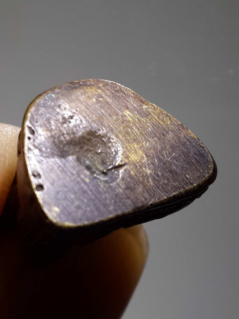 รหัสสินค้า พระกริ่ง พระหล่อ 381 รูปหล่อหลวงพ่อเชื่อม วัดพระนอน ตำบลพระนอน อำเภอเมือง จังหวัดนครสวรรค์ เนื้อทองเหลืองหล่อตัน ที่ระลึกอายุครบ 84 ปี