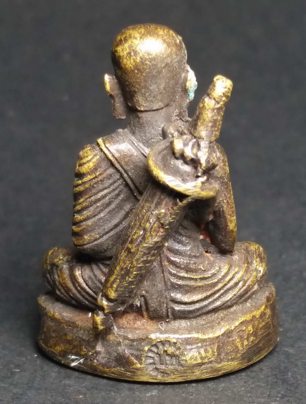 รหัสสินค้า พระกริ่ง พระหล่อ 116 รูปหล่อพระสิวลีมหาลาภ เนื้อทองผสม ตอกโค๊ต ปพ. ไม่ทราบสำนัก