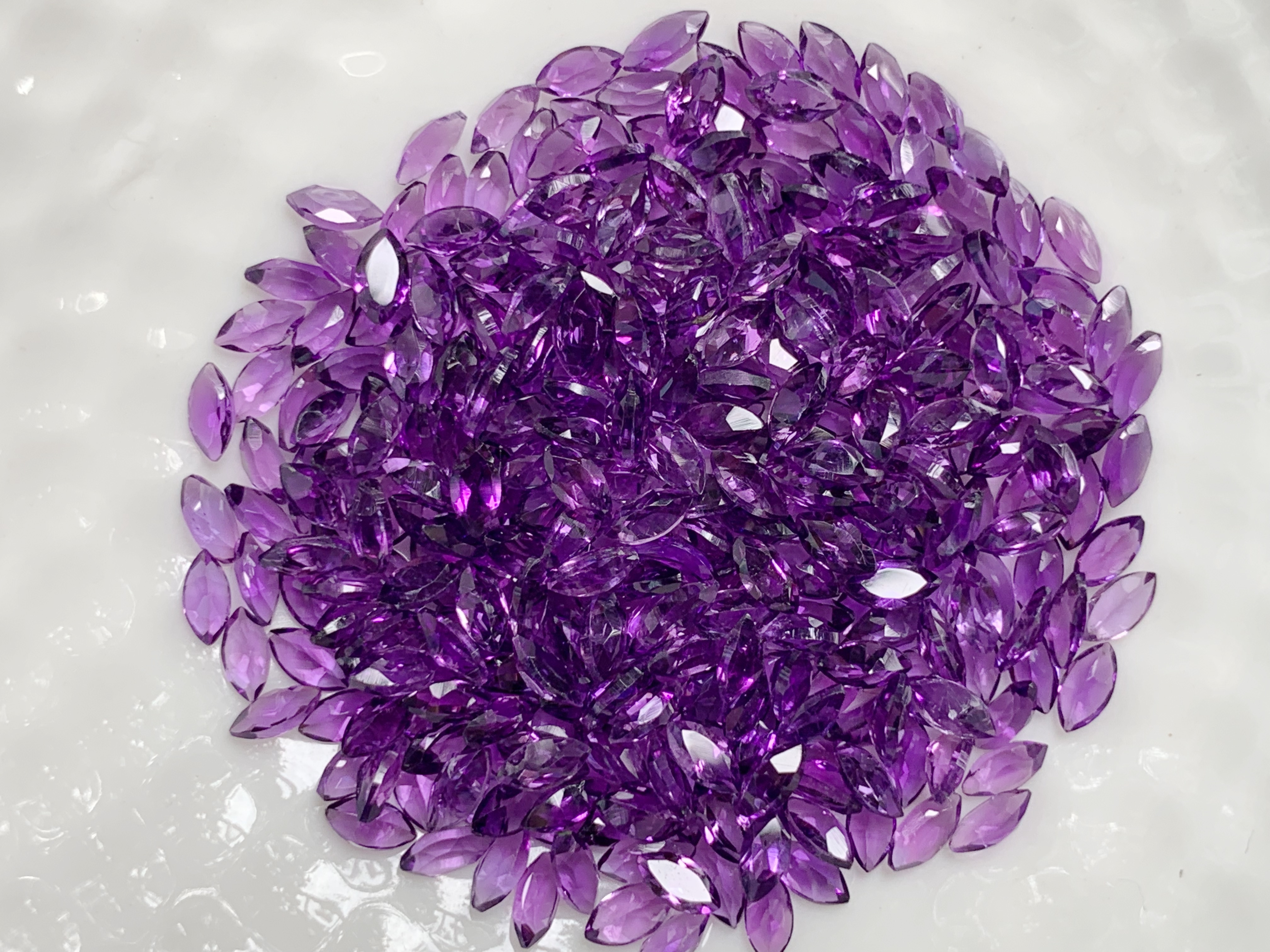 อเมทิสมาคี 4X2 มม. 5 กะรัต