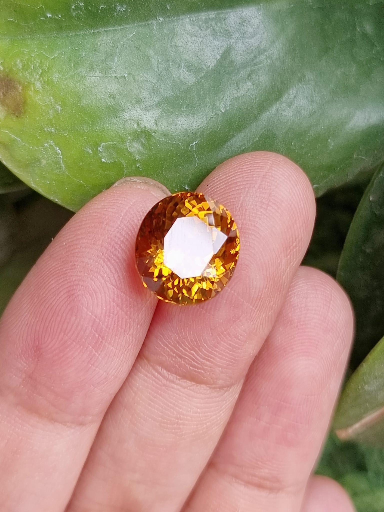 6.43กะรัต พลอยซิทรินไข่ เม็ดใหญ่ สีเหลืองทองธรรมชาติ