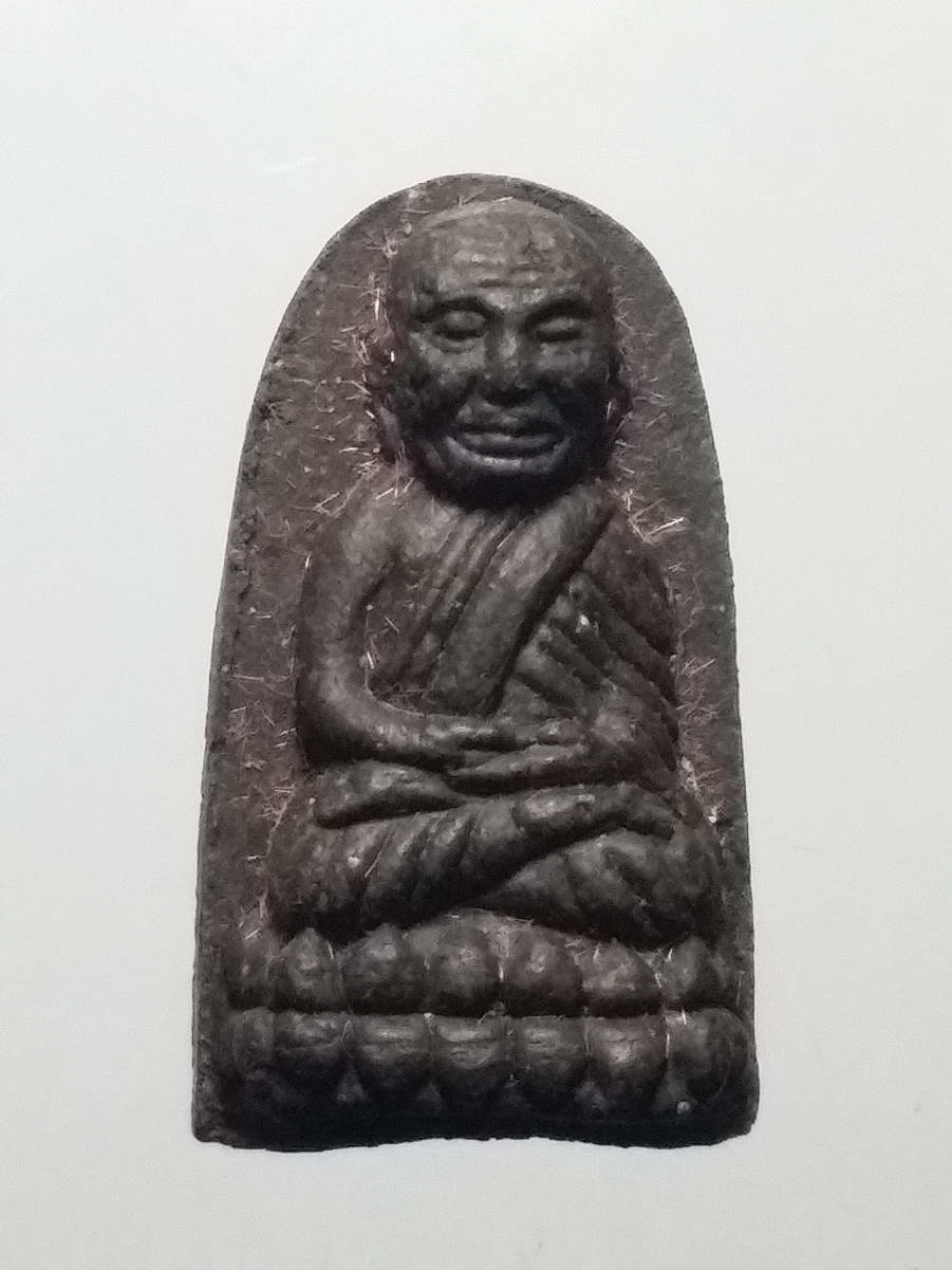 รหัสสินค้า พระมีกล่อง 255 หลวงปู่ทวดเนื้อว่าน ที่ระลึกคล้ายวันเกิดพระรัชมงคลสุนทร (แคล้ว อภโย) วัดราชาธิวาส กรุงเทพฯ