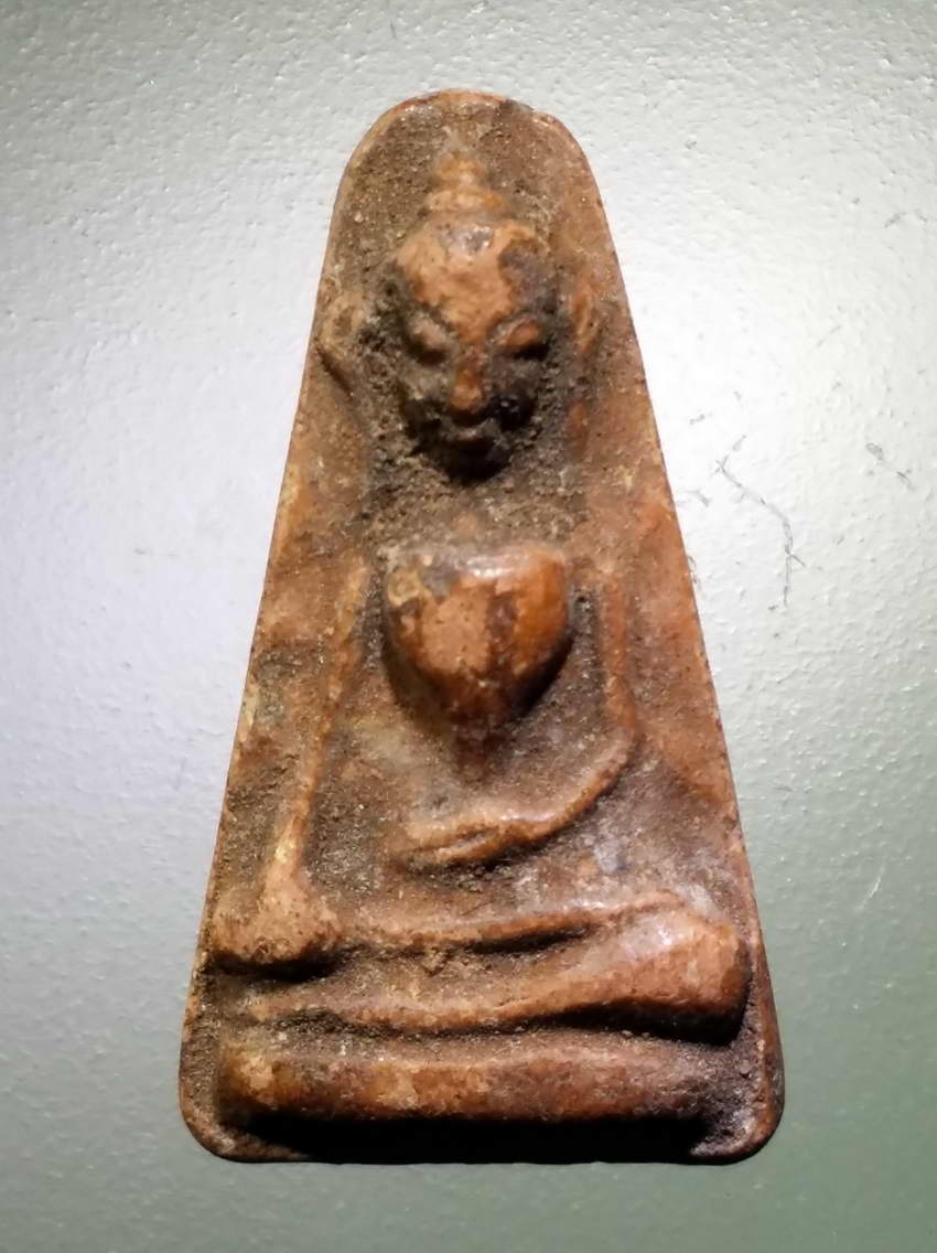 รหัสสินค้า พระไม่ทราบที่ 546 พระผงสุพรรณเนื้อดินเผา หลังลายพิมพ์นิ้วมือ ไม่ทราบที่ พระรายการนี้ให้เ้ช่าบูชาแล้ว