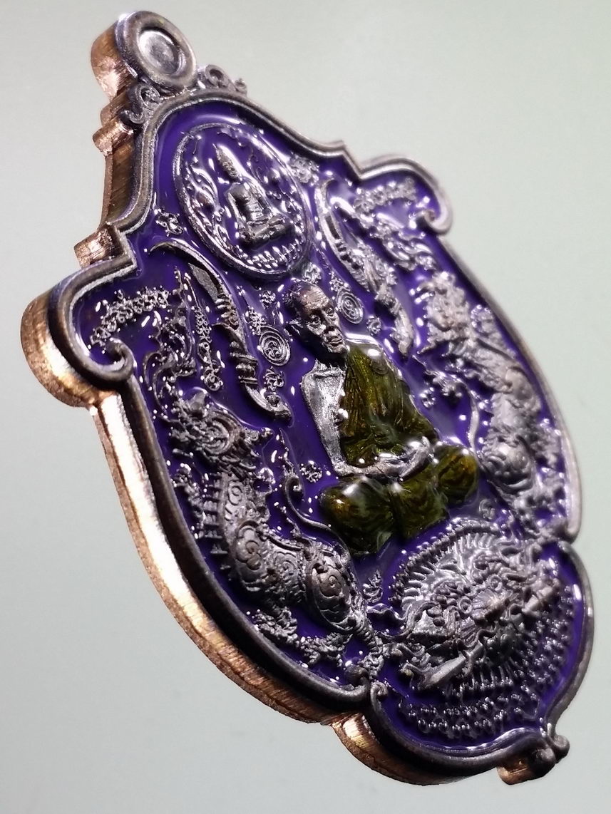 รหัสสินค้า พระมีกล่อง 2440 เหรียญอาร์มสิงห์มหาเศรษฐี หลวงพ่อพัฒน์ วัดห้วยด้วน อำเภอหนองบัว จังหวัดนครสวรรค์ เนื้อทองแดงรมน้ำตาล ลงยาม่วง ตอกโค๊ต หมายเลข ๕๑ พระรายการนี้ให้เช่าบูชาแล้ว