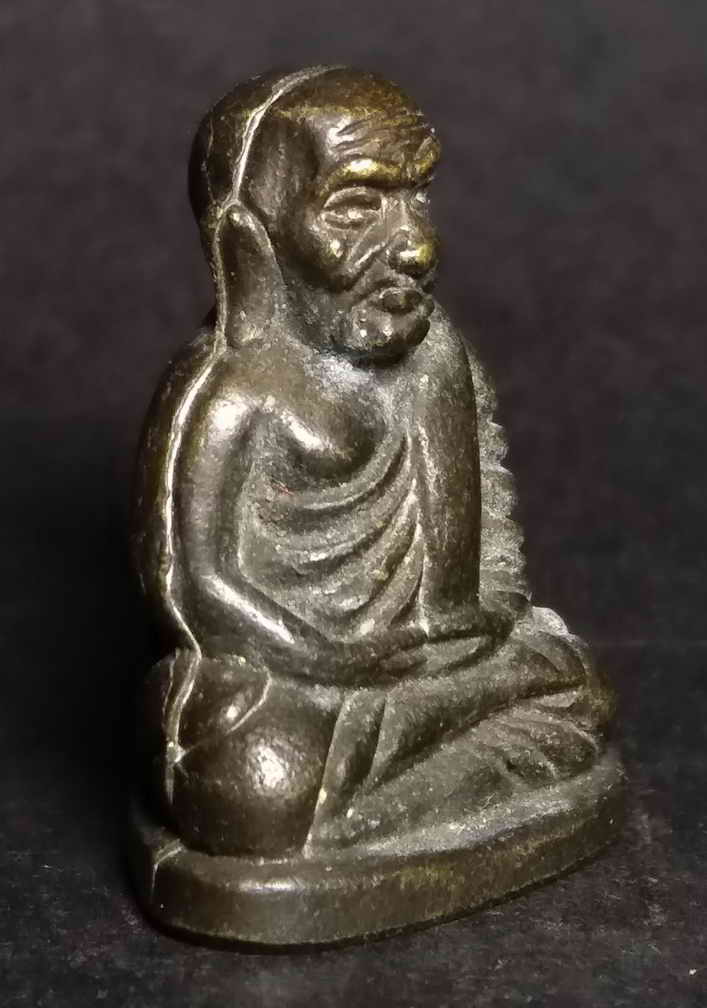 รหัสสินค้า พระกริ่ง พระหล่อ 049 รูปหล่อหลวงพ่อเงิน วัดบางคลาน จังหวัดพิจิตร ไม่ทราบรุ่น ไม่ทราบปีที่สร้าง โค๊ตหล่อในตัว