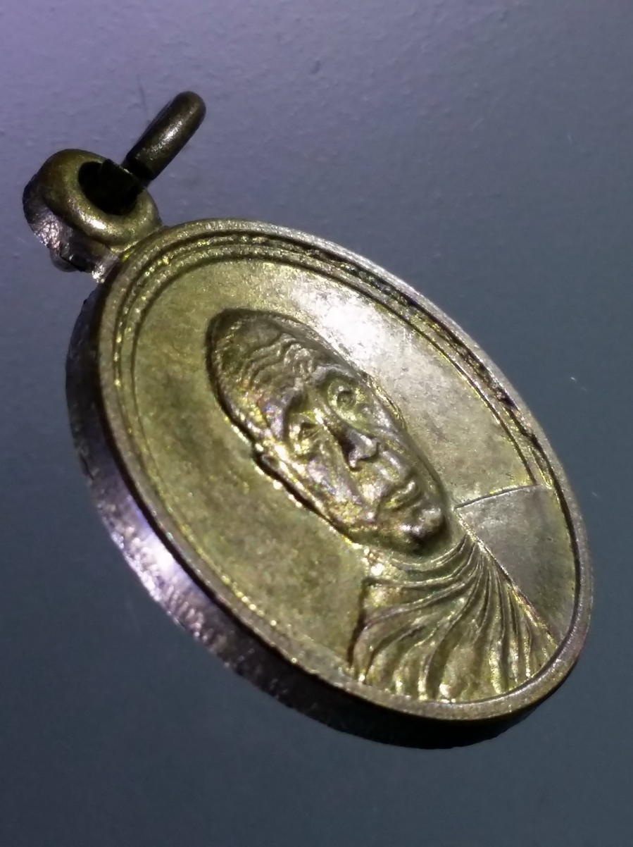 antig FB 206 เหรียญทองสตางค์ ครบรอบวันเกิด หลวงพ่ออุตตมะ วัดวังก์วิเวการาม จังหวัดกาญจนบุรี สร้างปี 2532 พระรายการนี้ให้เช่าบูชาแล้ว