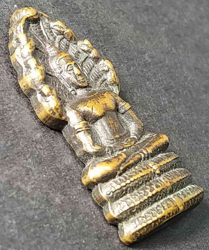 รหัสสินค้า ลพบุรี 008 เหรียญพระนาคปรก หลังเจ้าพ่อพระกาฬ จังหวัดลพบุรี ไม่ทราบปีที่สร้าง พระรายการนี้ให้เช่าบูชาแล้ว