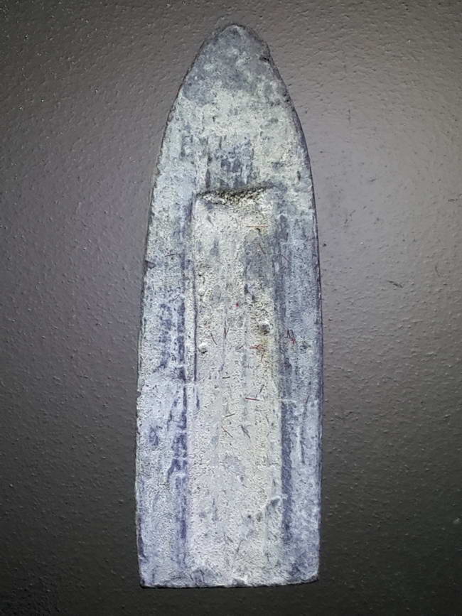 รหัสสินค้า พระมีกล่อง 384 พระร่วงหลังรางปืน เนื้อชินตะกั่ว วัดพระศรีรัตนมหาธาตุ จังหวัดสุโขทัย สร้างปี 2547 พระรายการนี้ให้เช่าบูชาแล้ว