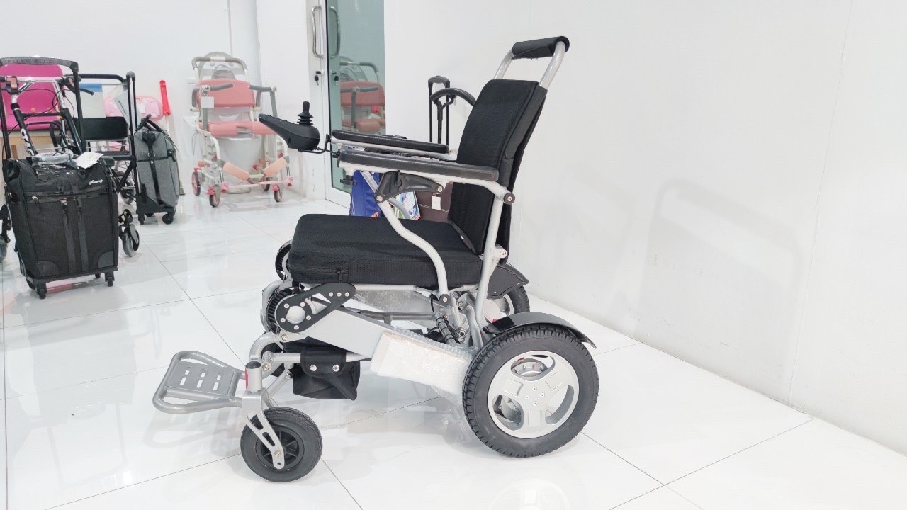รถเข็นไฟฟ้า CM-2055 Electric Wheelchair เบาะนั่งกว้าง 50 ซม. รองรับน้ำหนักสูงสุด 180 กก.