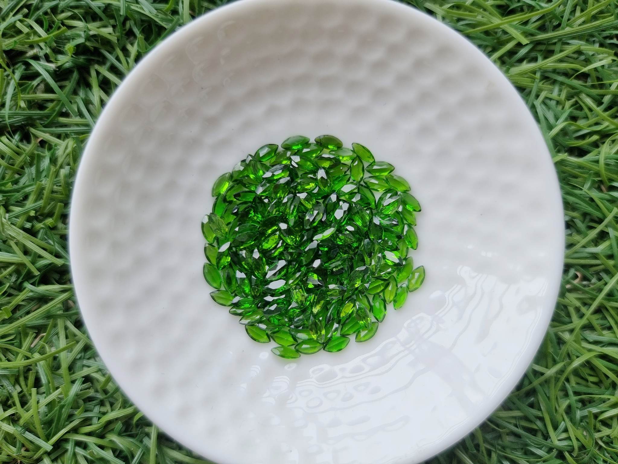 พลอยโครมไดออฟไซด์มาคี 6x3 mm. 1 กะรัต