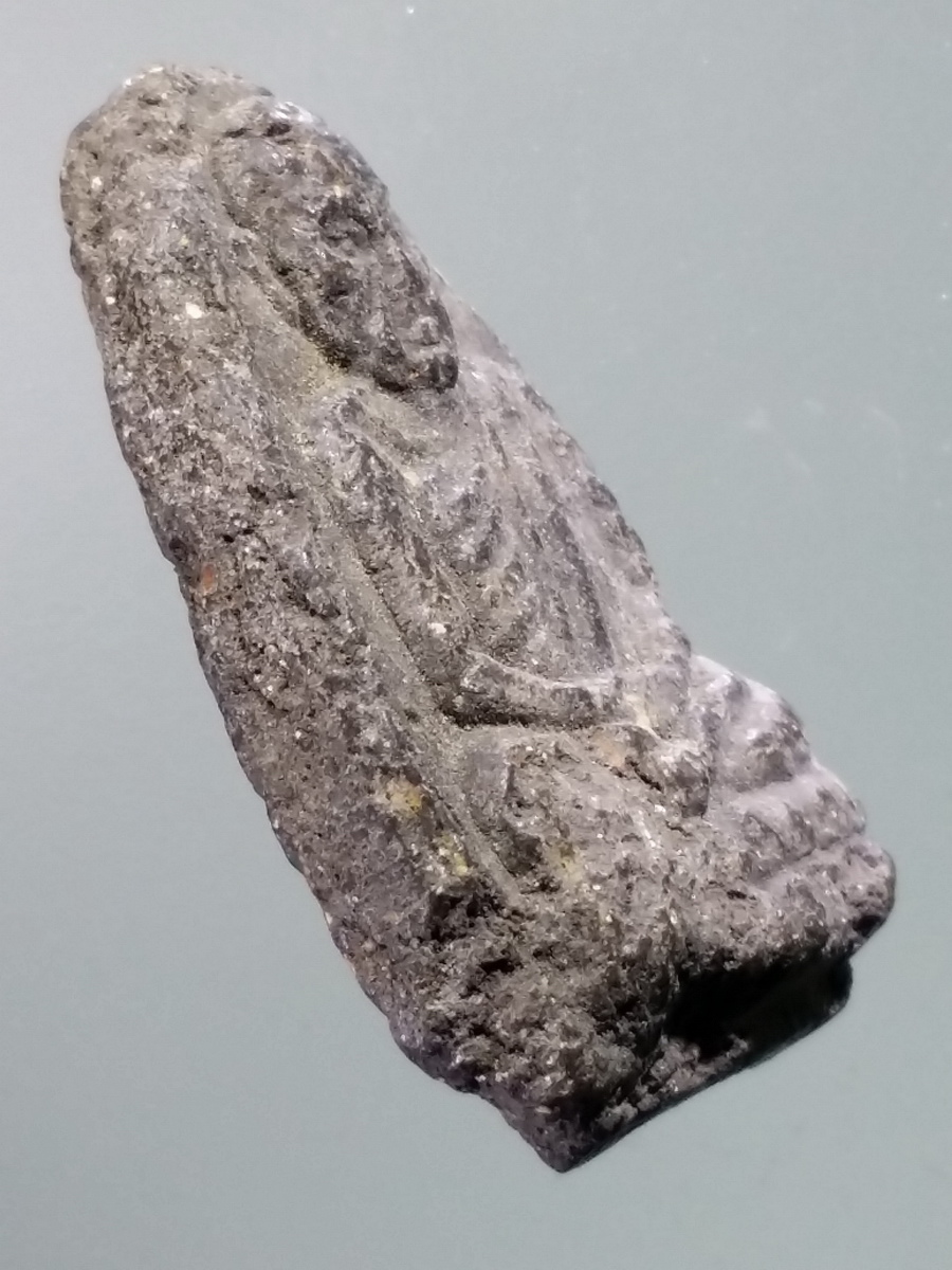 รหัสสินค้า หลวงปู่ทวด วัดต่างๆ 478 หลวงปู่ทวด วัดช้างให้ เนื้อว่าน รุ่นเหยียบน้ำทะเลจืด พระรายการนี้ให้เช่าบูชาแล้ว