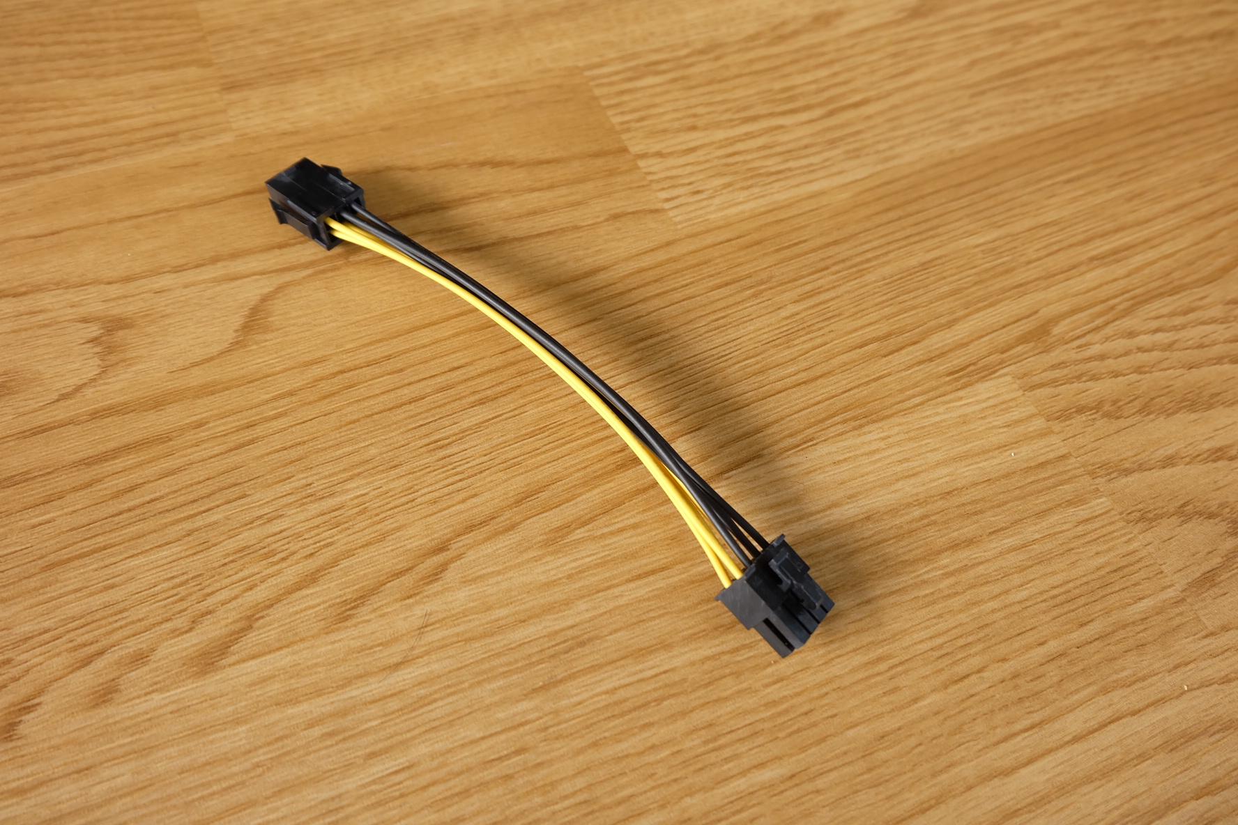 สายแปลงไฟคอมพิวเตอร์ หัว6Pin VGA to 8Pin VGA