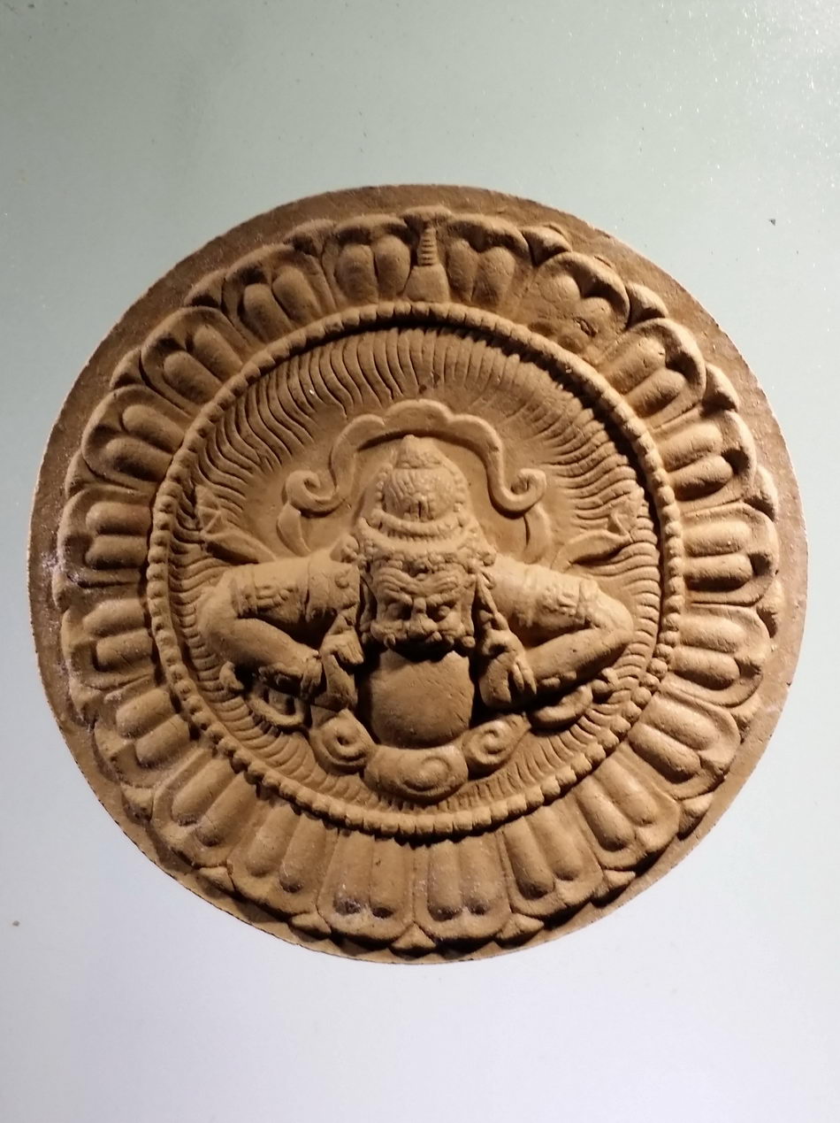 รหัสสินค้า จตุคามรามเทพ 807 พระเทวราชโพธิสัตว์จตุคามรามเทพ รุ่นมหาปาฏิหาริย์มั่งมีทรัพย์ เนื้อว่านผสมผงธูป กล่องแปดเหลี่ยม