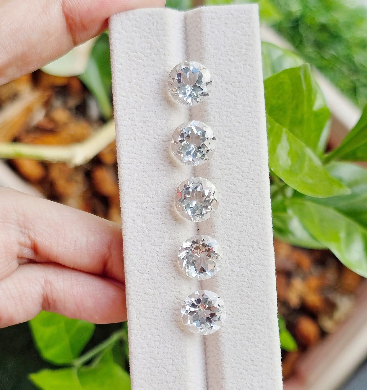 ไวท์โทปาสกลม 10.0mm. 1 เม็ด