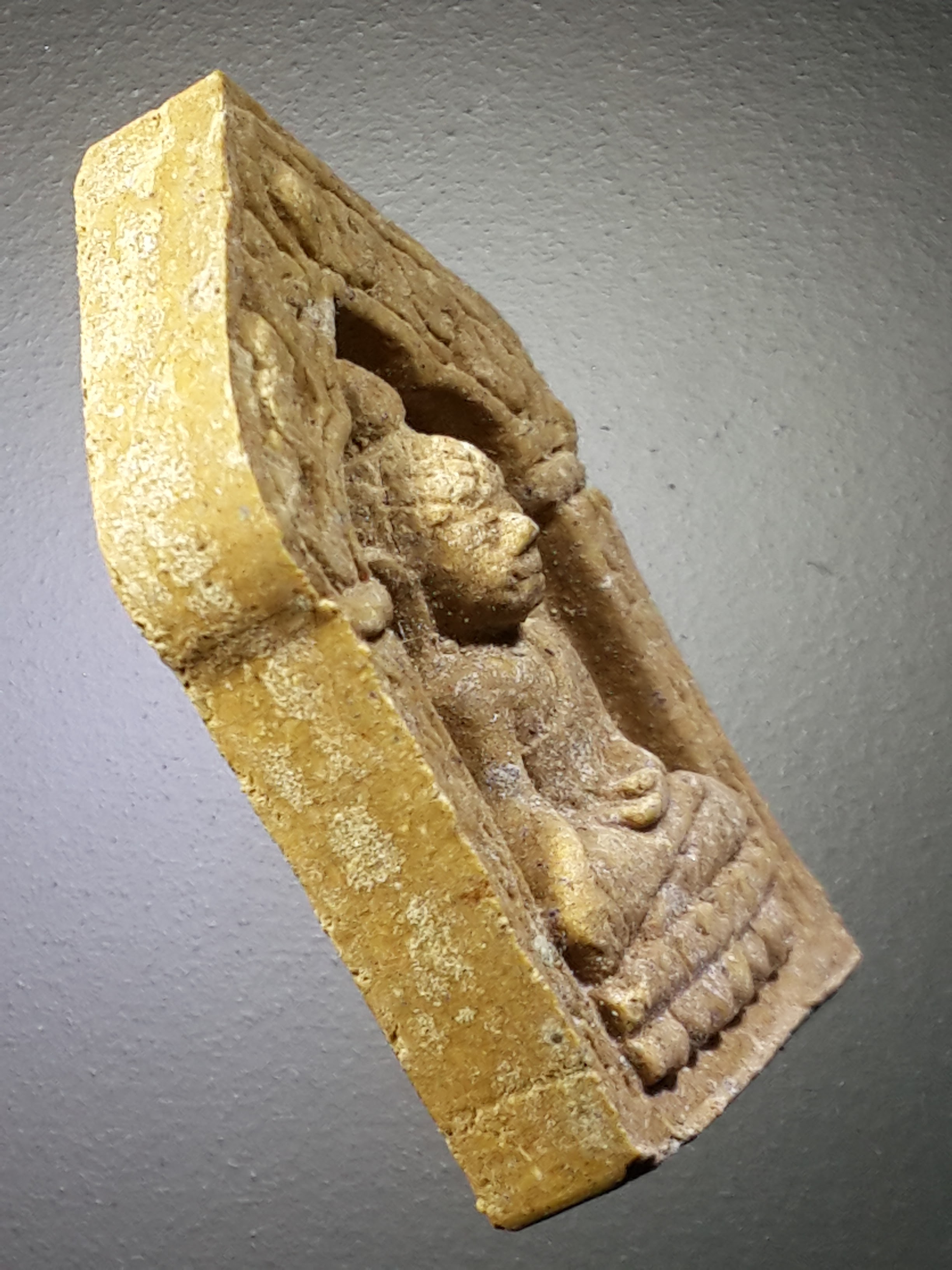 รหัสสินค้า พระมีกล่อง 387 พระขุนแผนยอดขุนพล เนื้อมหาว่าน พิมพ์เล็ก รุ่นแรก วัดซากผักกูด ตำบลนิคมพัฒนา กิ่งอำเภอนิคมพัฒนา จังหวัดระยอง สร้างปี 2550