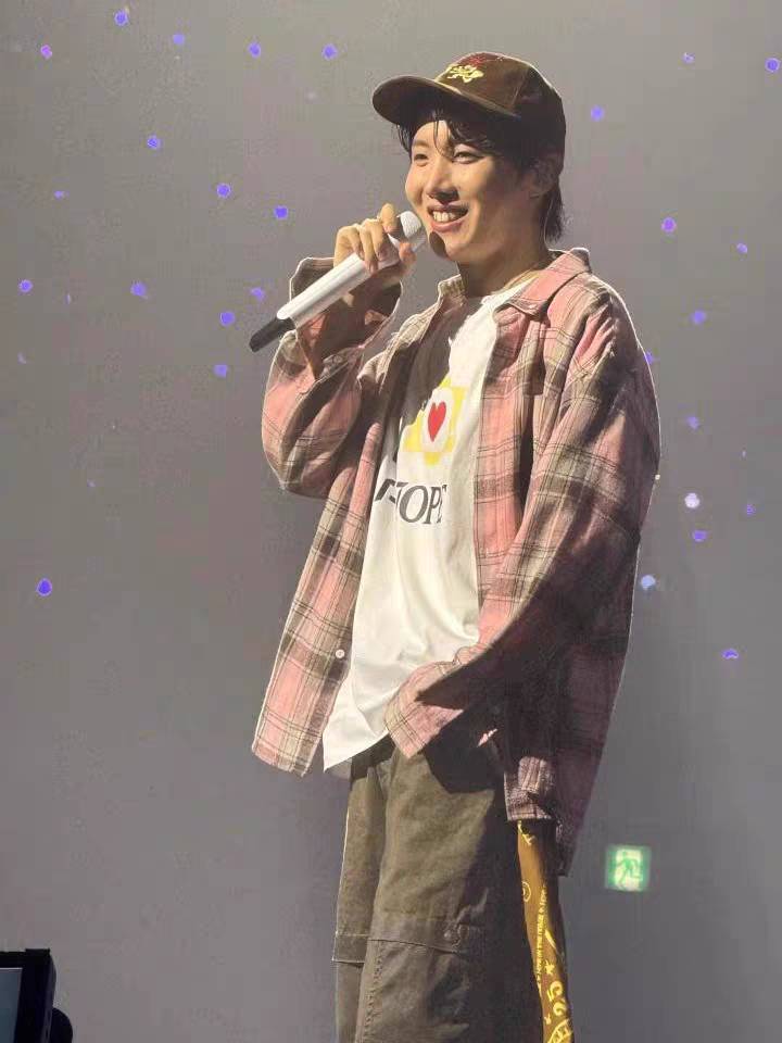 หมวกเบสบอล หมวกแก๊ป หมวกลำลอง : J-HOPE