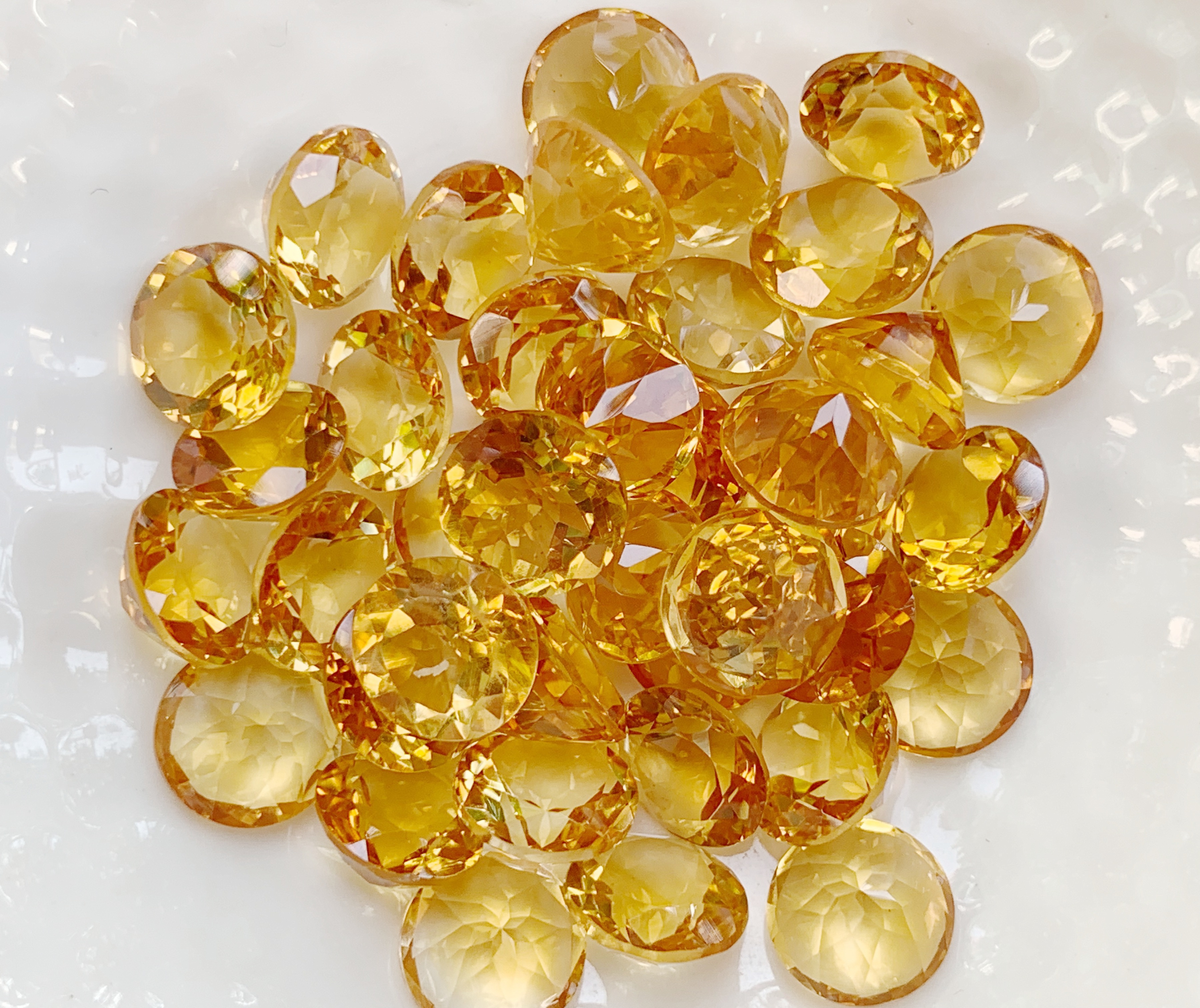 ซิทรินเข้มกลม 8.0 มม. 1 เม็ด