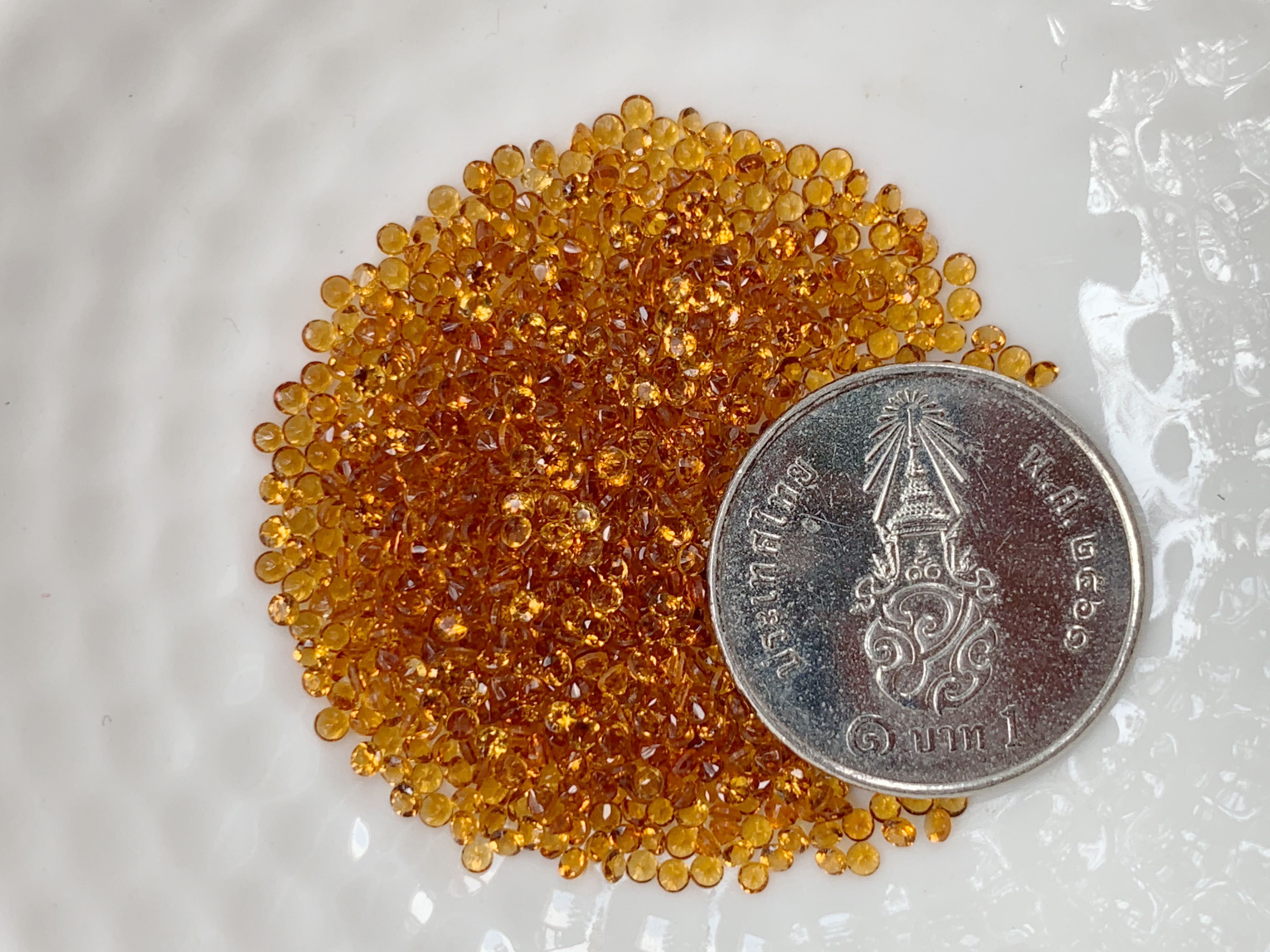 Citrine ซิทรินกลม 1.5 มม. 1 กะรัต