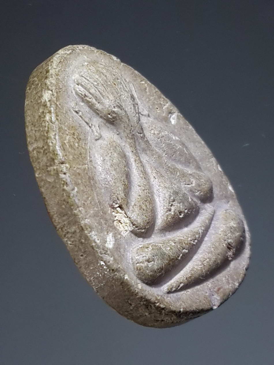 รหัสสินค้า พระปิดตา ทั่วไป 164 พระปิดตาหลวงปู่เล็ก วัดทำนบ หลังยันต์ดวงสุกิตติมา พระรายการนี้ให้เช่าบูชาแล้ว