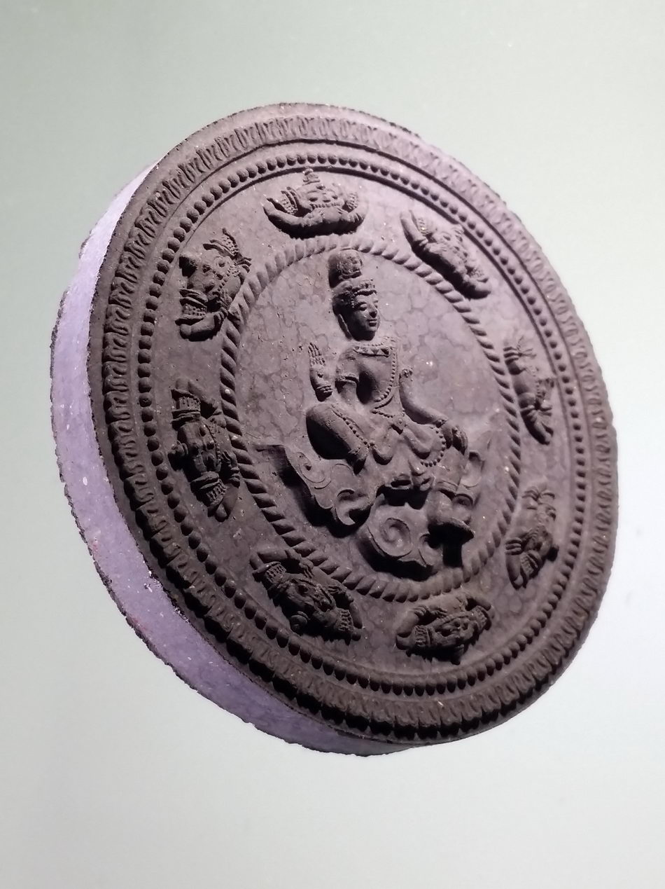 รหัสสินค้า จตุคามรามเทพ 829 พระเทวราชโพธิสัตว์จตุคามรามเทพ รุ่นขุมทรัพย์สี่แผ่นดิน เนื้อว่านดำมหาโชค โค๊ตเลเซอร์ หมายเลข ๒๘๑๗๙ กล่องเดิม