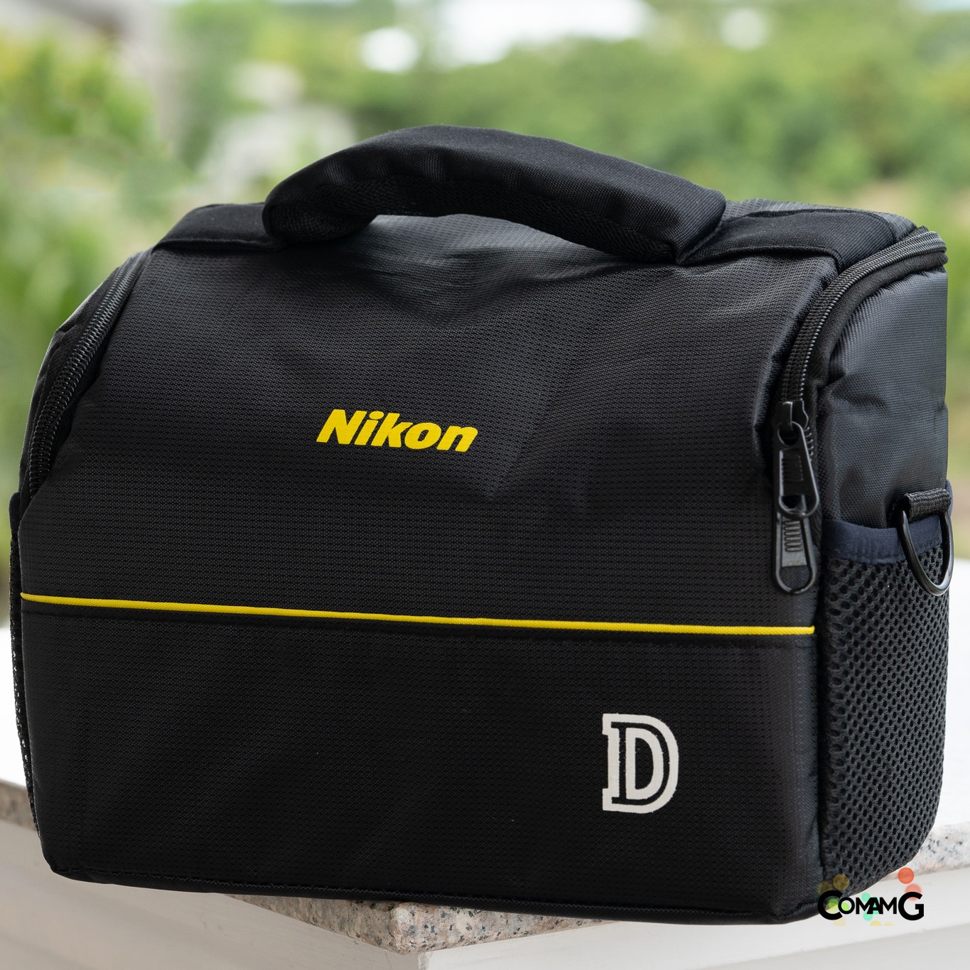 กระเป๋าใส่กล้อง สายสะพายไหล่ มีช่องแบ่งด้านใน