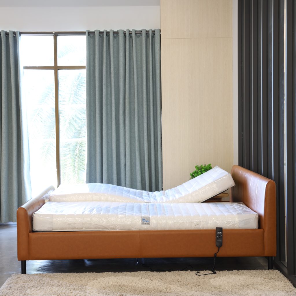 เตียงนอนเพื่อสุขภาพปรับไฟฟ้า PRIMERO DUAL BED สำหรับ 2 ท่าน ขนาด 6 ฟุต (3+3 Ft) + พร้อมที่นอนสุขภาพยางพาราแท้ + หมอนยางพารา + ชุดผ้าปูที่นอน