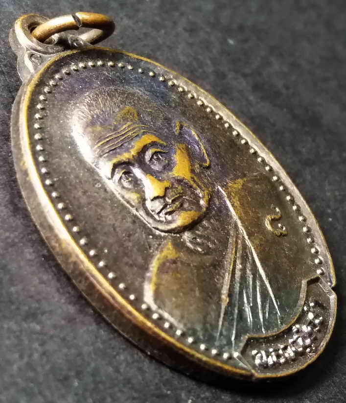 รหัสสินค้า ระยอง 001 เหรียญหลวงปู่คร่ำ วัดวังหว้า อำเภอแกลง จังหวัดระยอง ที่ระลึกงานผูกพัทธสีมา วัดหนองน้ำขุ่น สร้างปี 2538