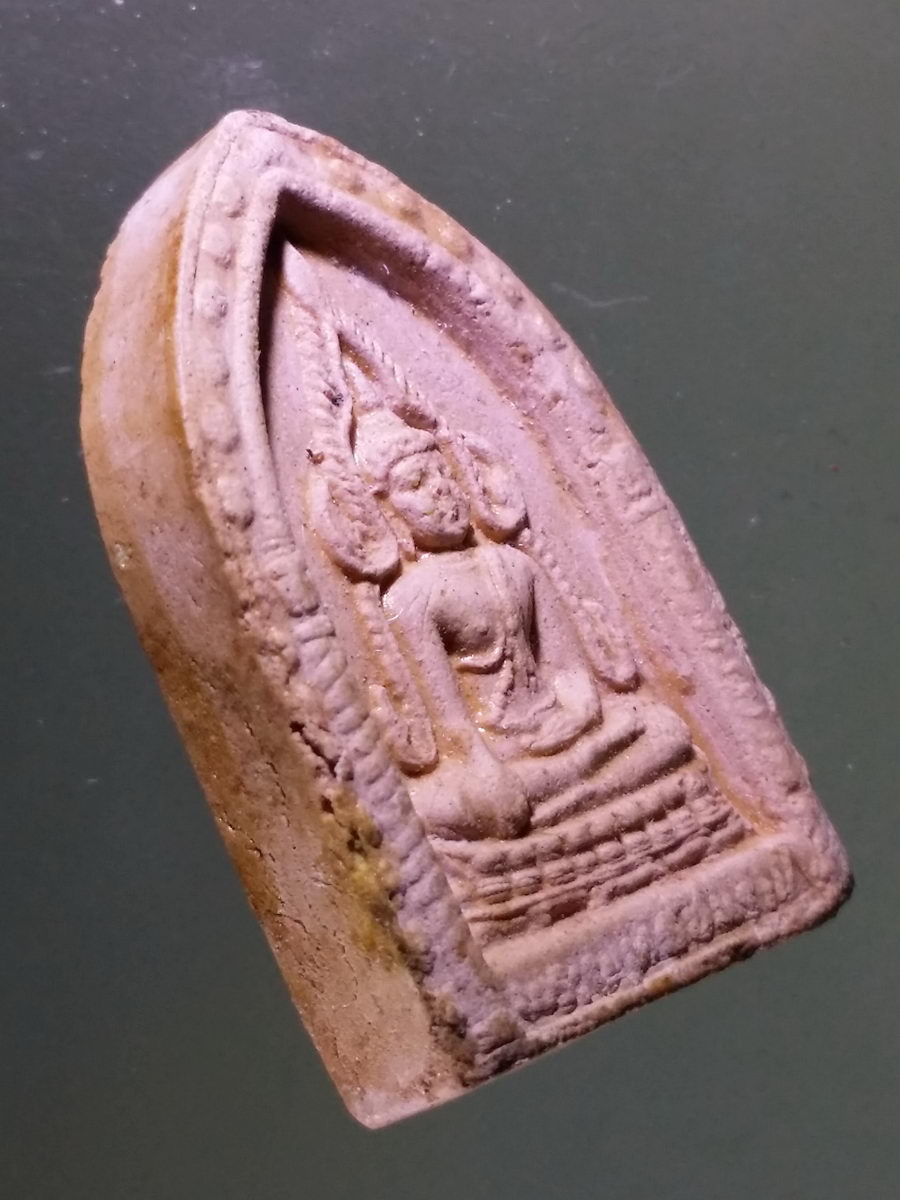 Antig Pim 127 พระพุทธชินราชเนื้อผง หลวงปู่แหวน วัดดอยแม่ปั๋ง จังหวัดเชียงใหม่ พิมพ์นี้หายาก มากๆครับ เป็นพระยุคแรกๆ