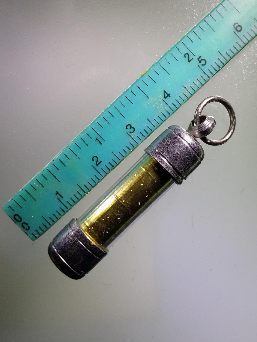 รหัสสินค้า เครื่องราง ล็อตเก็ต ภาพถ่าย 173 ตะกรุดทองฝาบาตรปั๊ม ไม่ทราบสำนัก พร้อมหลอดใส่ตะกรุด