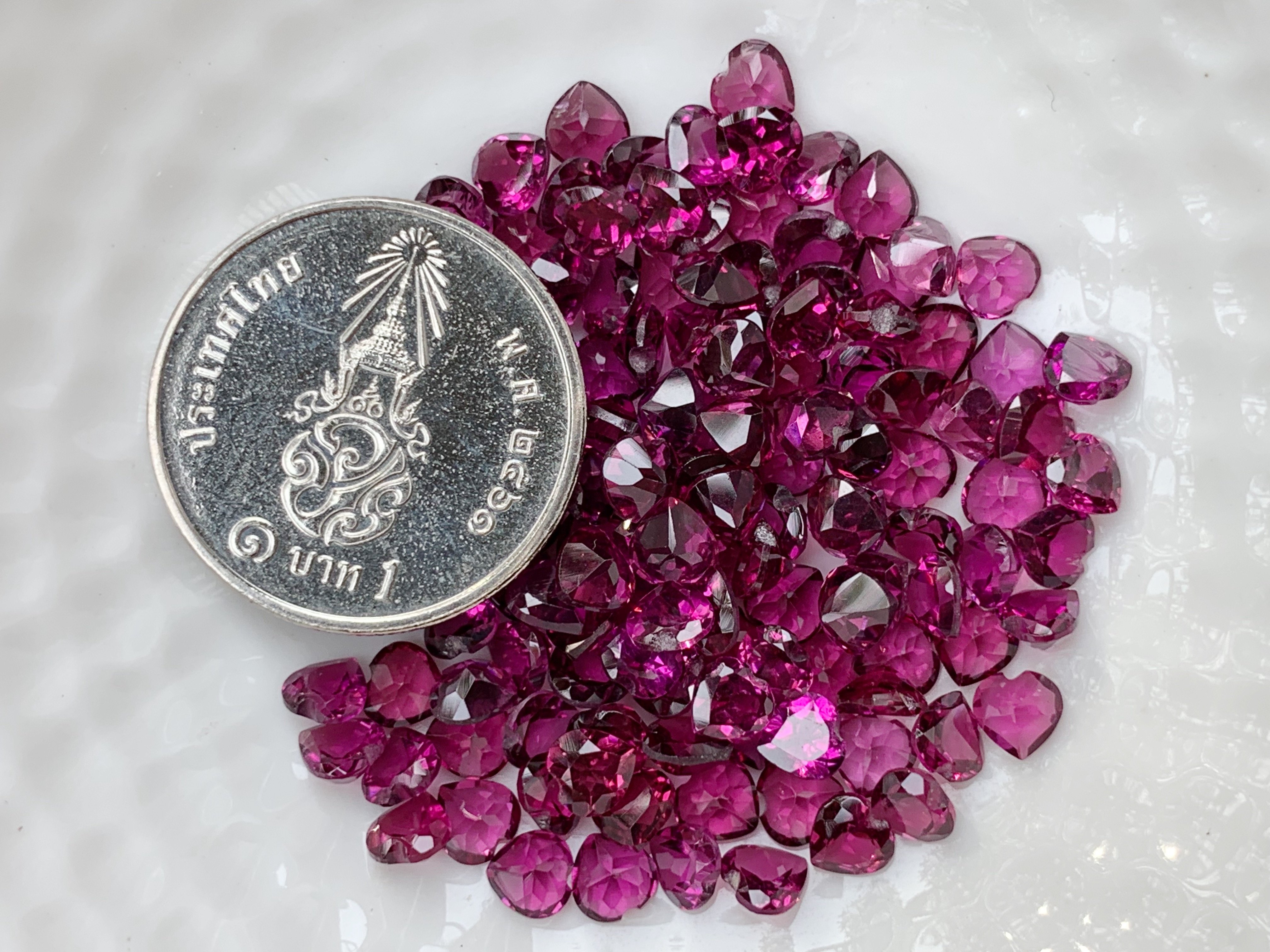 โรโดไลท์หัวใจ 4 มม. 5 กะรัต