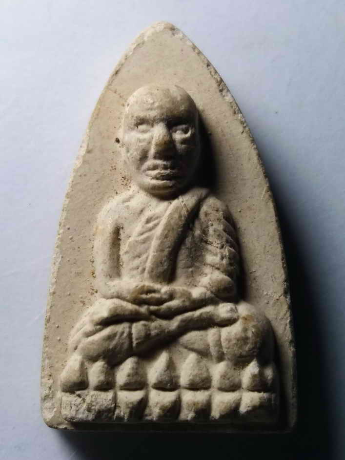 รหัสสินค้า หลวงปู่ทวด วัดต่างๆ 036 หลวงปู่ทวดเนื้อผง ออกวัดทรายขาว จังหวัดสงขลา พระรายการนี้ให้เช่าบูชาแล้ว