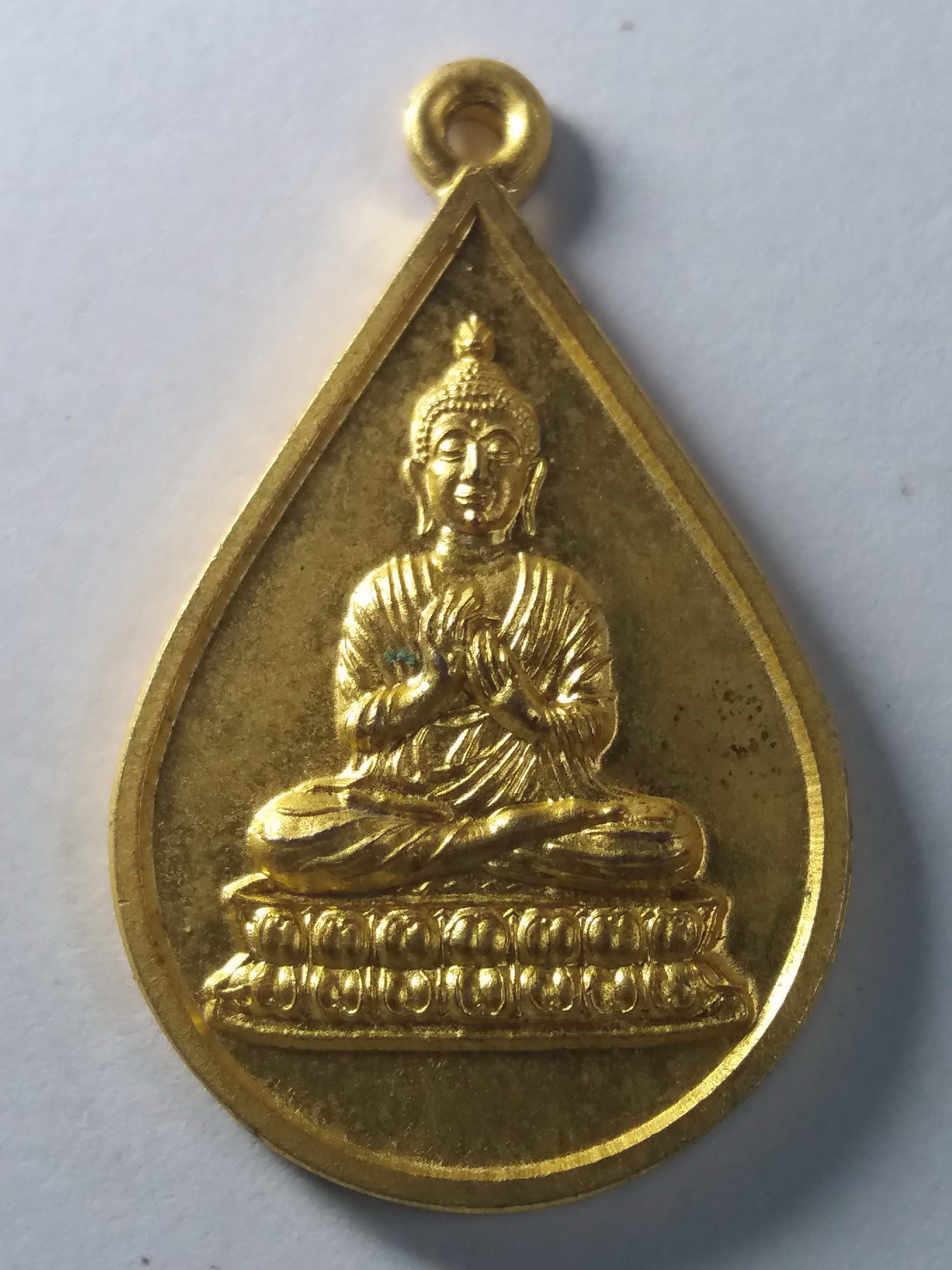 รหัสสินค้า พระไม่ทราบที่ 034 เหรียญกะไหล่ทองพ่นทราย พระพุทธปางสนเข็ม พุทธบารมี ๒ แผ่นดินเฉลิมพระเกียรติ ไม่ทราบที่
