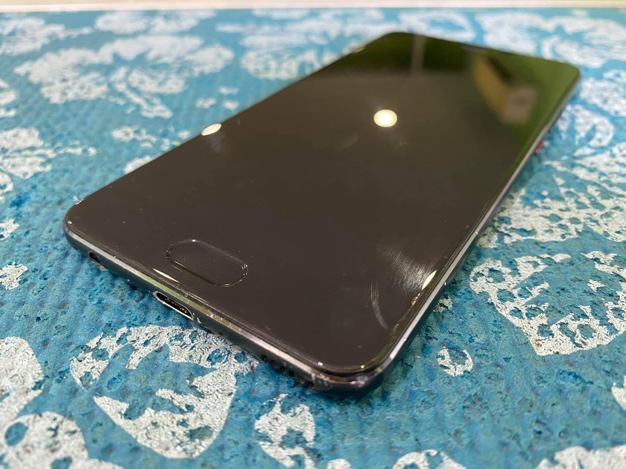 ( SOLD OUT ) Huawei P10 Plus