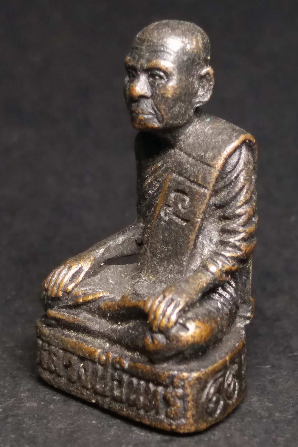 รหัสสินค้า พระกริ่ง พระหล่อ 129 รูปหล่อนวโลหะ หล่อตัน หลวงปู่อินทร์ วัดเกาะหงษ์ จังหวัดนครสวรรค์