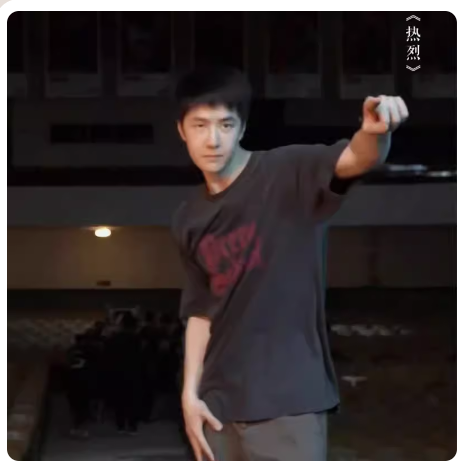 เสื้อยืดแบบ Wang Yibo เฉินซั่ว