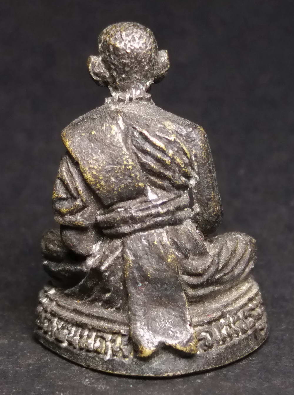 รหัสสินค้า พระกริ่ง พระหล่อ 132 รูปหล่อหลวงพ่อทบ วัดชนแดน จังหวัดเพชรบูรณ์ เนื้อทองเหลืองรมดำหล่อตัน ไม่ทราบปีที่สร้าง