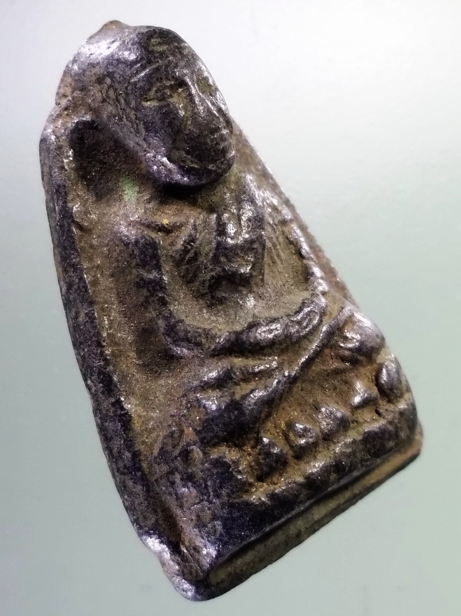 รหัสสินค้า หลวงปู่ทวด วัดต่างๆ 064 หลวงปู่ทวด เนื้อดินเผา วัดช้างให้ ปี 2513 พระครูใบฎีกาขาว สร้าง