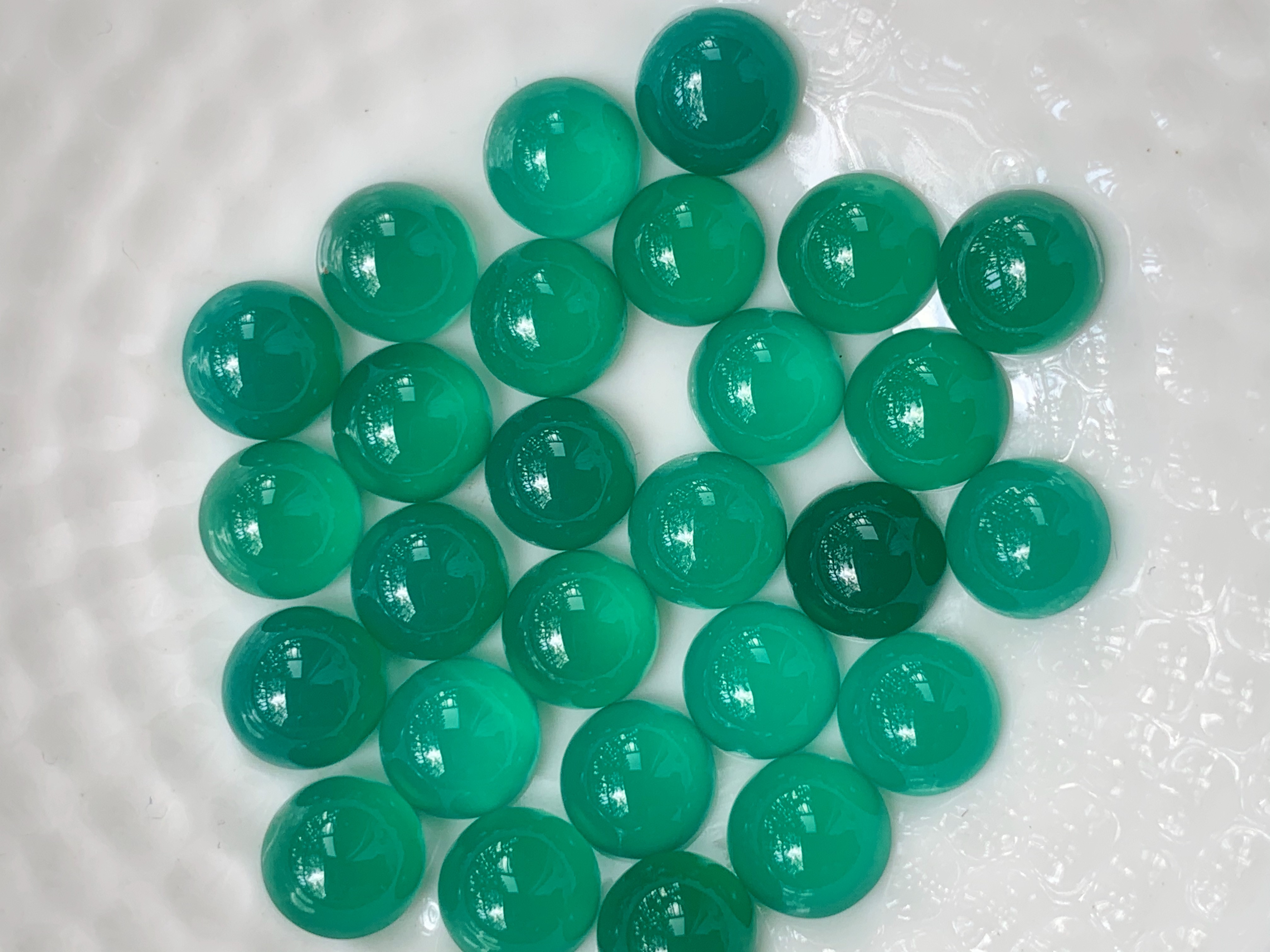 โมรากลมหลังเบี้ย 8 มม. 20 กะรัต