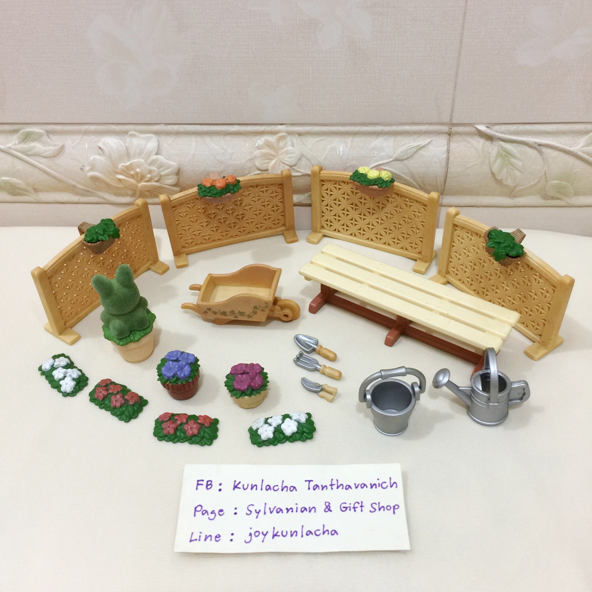 ชุดตกแต่งสวน พร้อมอุปกรณ์ต่างๆ Garden Set : Sylvanian Families