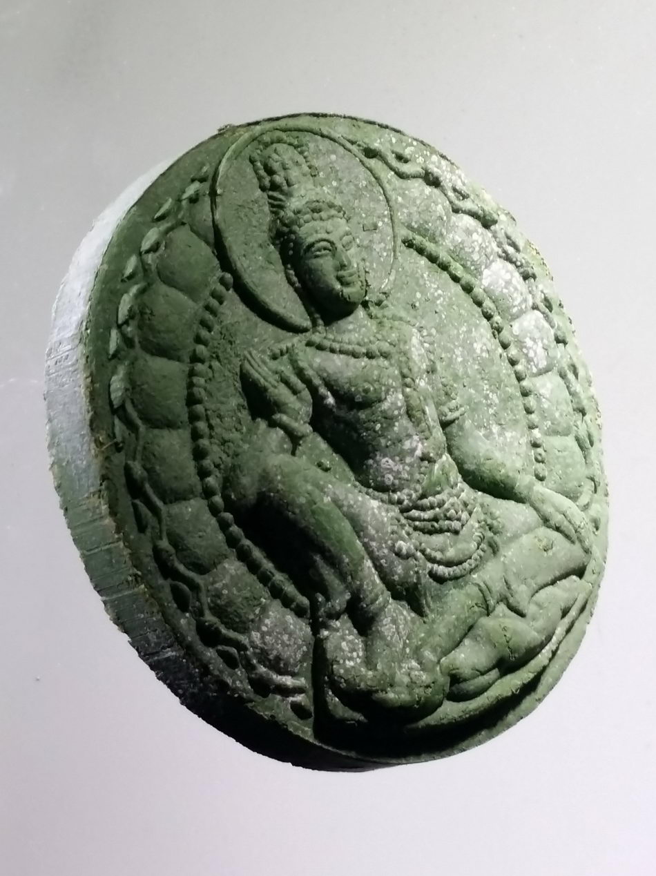 รหัสสินค้า จตุคามรามเทพ 754 พระเทวราชโพธิสัตว์จตุคามรามเทพ รุ่นโคตรเศรษฐีเงินไหล เนื้อว่านเขียว พิธีมหาเทวาภิเษก ศาลหลักเมืองจังหวัดนครศรีธรรมราช