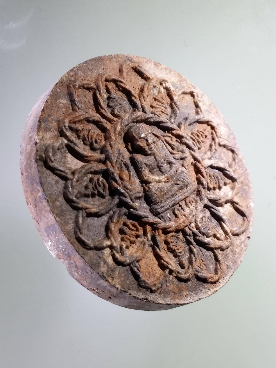 รหัสสินค้า จตุคามรามเทพ 440 หลวงปู่ทวด - พระเทวราชโพธิสัตว์จตุคามรามเทพ เนื้อว่านก้นครก วัดห้วยมงคล จังหวัดประจวบคีรีขันธ์