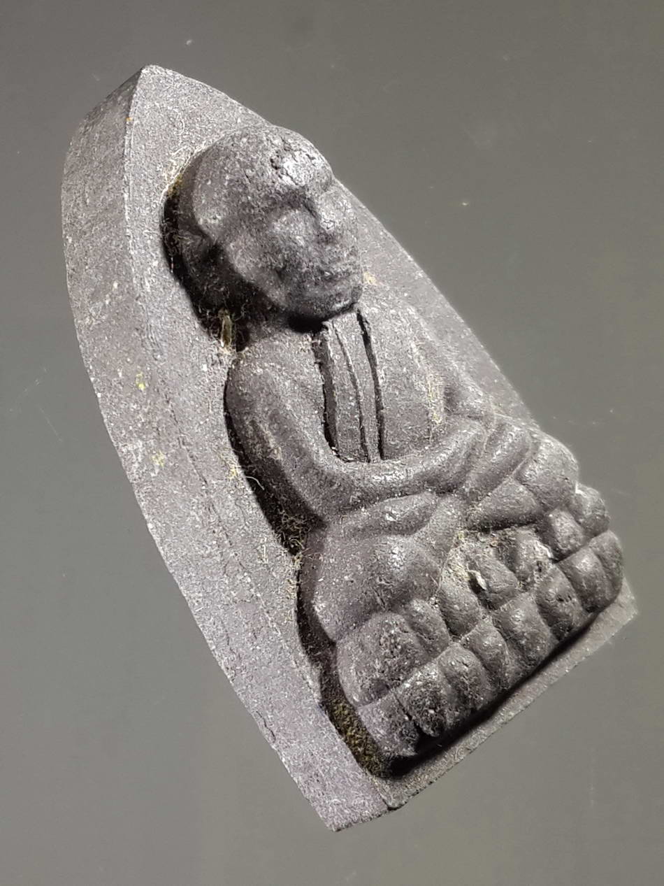 รหัสสินค้า หลวงปู่ทวด วัดต่างๆ 267 หลวงปู่ทวด เนื้อผงใบลาน หลังยันต์อุนาโลม และตัวอักษร “หนอ”