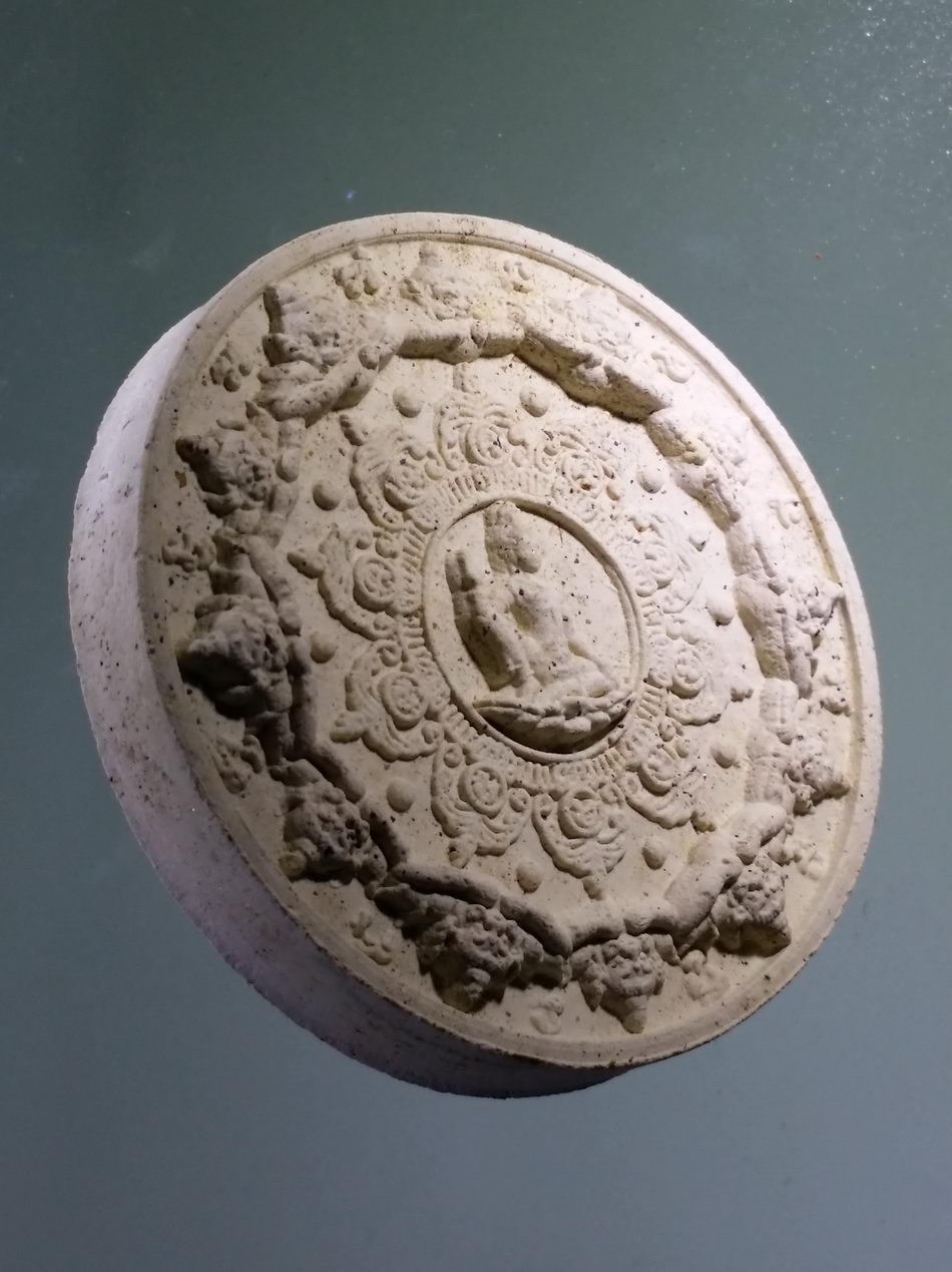 รหัสสินค้า จตุคามรามเทพ 787 ท้าวจตุคามรามเทพ รุ่นทรัพย์เฟื่องฟูหลักเมือง 50 เนื้อว่านขาว โรยแร่มวลสาร วัดราษฎร์ประดิษฐ์ ตำบลมะม่วง สองต้น จังหวัดนครศรีธรรมราช พิธีพุทธาภิเษก เทวาภิเษก วัดพระมหาธาตุวรวิหาร ศาลหลักเมือง จังหวัดนครศรีธรรมราช