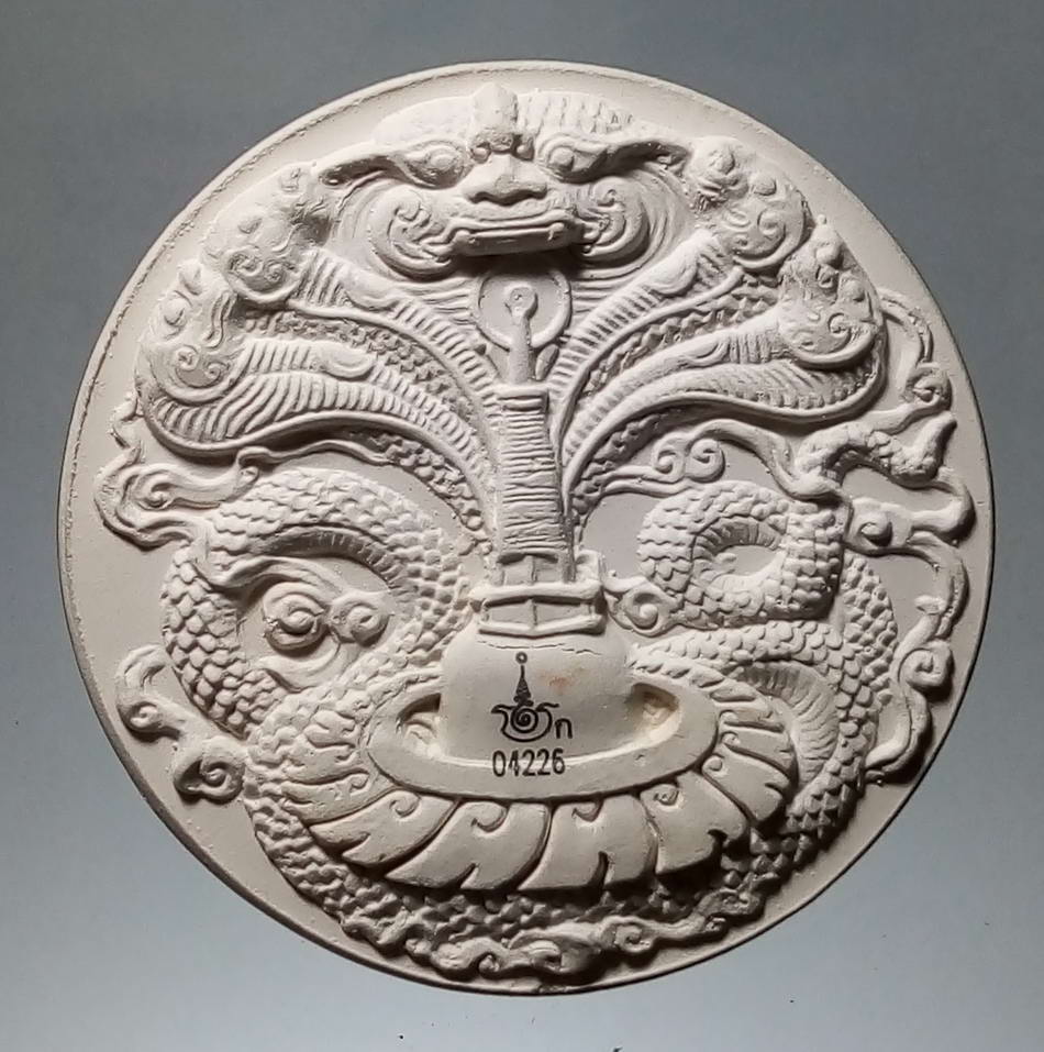 รหัสสินค้า จตุคามรามเทพ 063 พระเทวราชโพธิสัตว์จตุคามรามเทพ รุ่นเสวยสุข เนื้อกระเบื้องเคลือบเขียว เหลือบมุก จตุคามรามเทพ รายการนี้ให้เช่าบูชาแล้ว