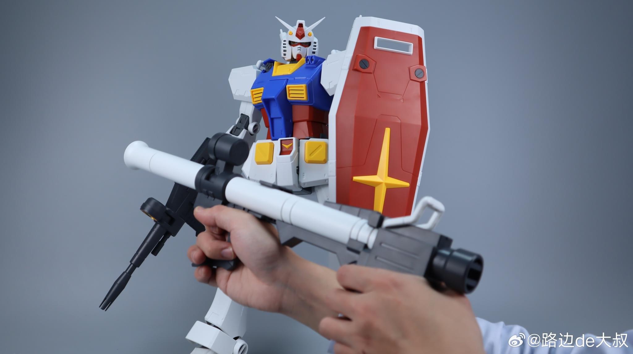 กันดั้ม Gundam Fang Dajing 1/35 RX-78-02 Gundam (Second Lot: Big Water Decal)
